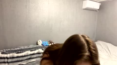 Olivia online show from March 10, 5:39 pm