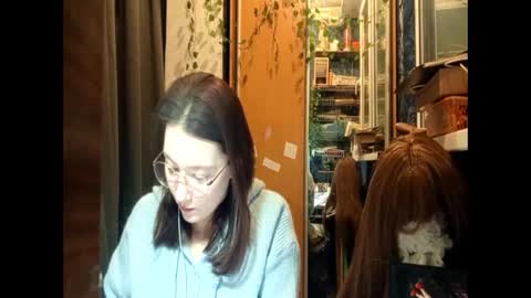 Phoebe online show from February 7, 8:45 pm