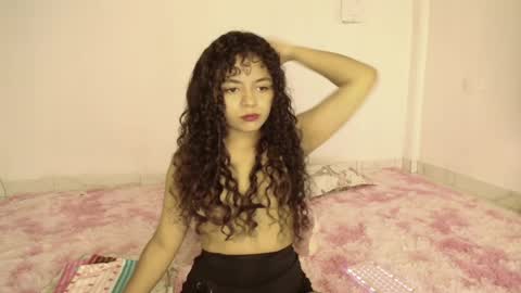  Winnifer Gonzalez  online show from June 10, 3:06 am