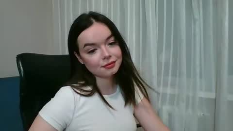Emma  online show from August 6, 6:15 pm