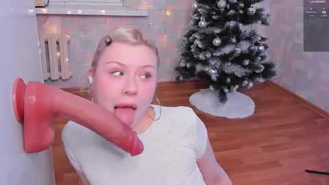 Sophie weight 50kg height 160 online show from December 18, 10:31 am