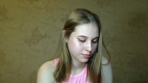 Snapshot of wira_witch chatting on December 7, 3:19 pm wira_witch online show from December 7, 3:19 pm