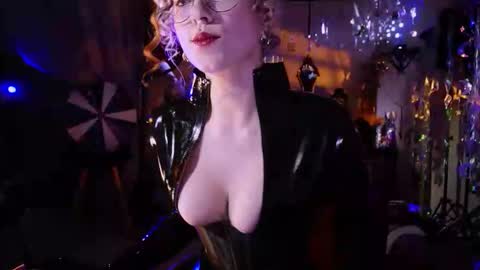 Goddess of two strapons  - Mr. long Don Mr. Pinky online show from May 6, 8:13 pm