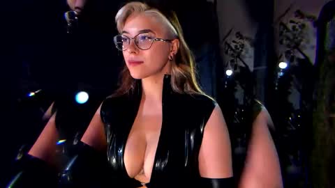 Goddess of two strapons  - Mr. long Don Mr. Pinky online show from October 21, 8:13 pm