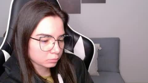 Alex online show from June 18, 3:19 am