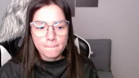 Alex online show from December 2, 4:47 am