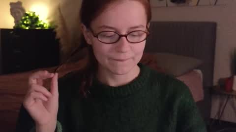 Rebecy online show from November 16, 1:55 pm