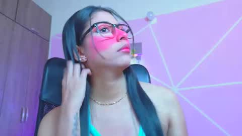 XALLYSONX online show from May 3, 1:03 pm
