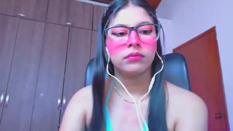 XALLYSONX online show from June 9, 12:04 pm