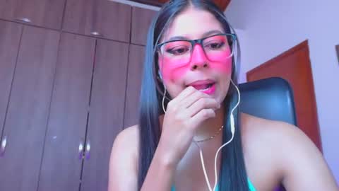 XALLYSONX online show from June 24, 12:15 pm