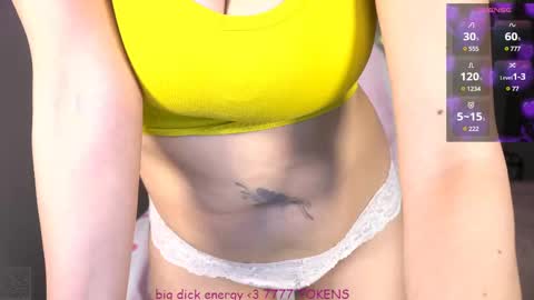 Snapshot of xclusivesecrets chatting on February 19, 8:01 am spoil me here online show from February 19, 8:01 am