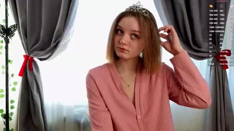 Luna and Lina online show from March 10, 4:16 am