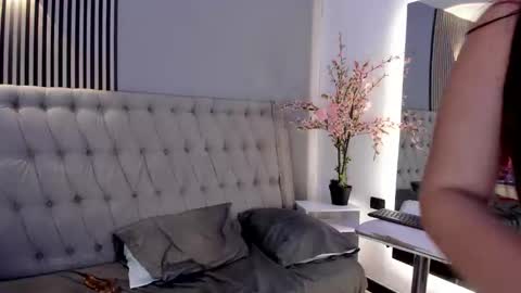 Xiomara online show from January 11, 5:01 am