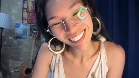 Sweet Monica online show from March 17, 10:30 am