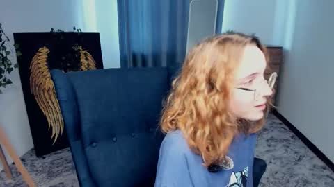 Snapshot of xo_lil_dream chatting on September 18, 7:18 am Kylie online show from September 18, 7:18 am