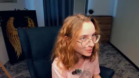 Snapshot of xo_lil_dream chatting on September 15, 7:38 am Kylie online show from September 15, 7:38 am