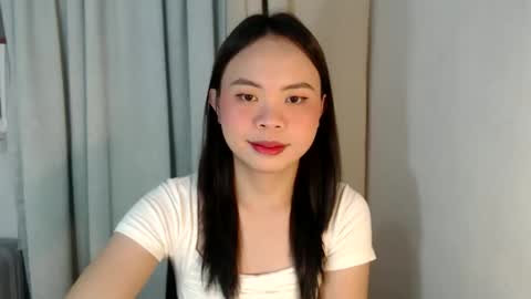 nathalie online show from February 17, 4:12 am