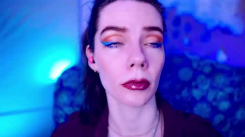 Bella Bondai online show from September 19, 11:31 am