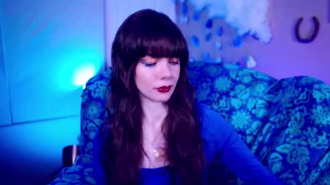 Bella Bondai online show from September 28, 6:20 am