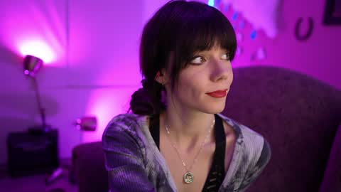 Bella Bondai online show from January 16, 8:33 am