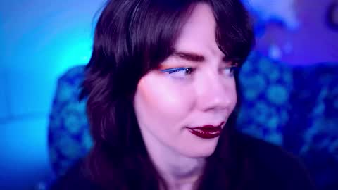 Bella Bondai online show from October 19, 2:30 pm