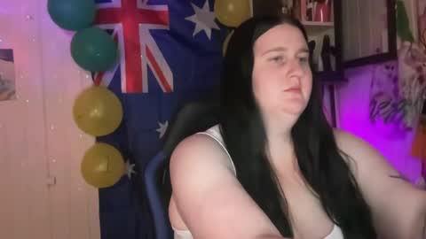 xopeachybaby online show from July 15, 10:42 am
