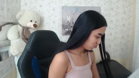 melany online show from April 28, 12:09 pm