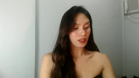 xoxobel online show from July 5, 1:50 pm