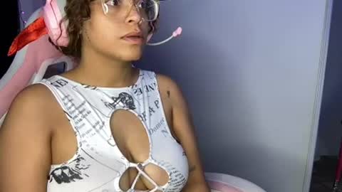 xStarGazingx online show from July 31, 8:15 am