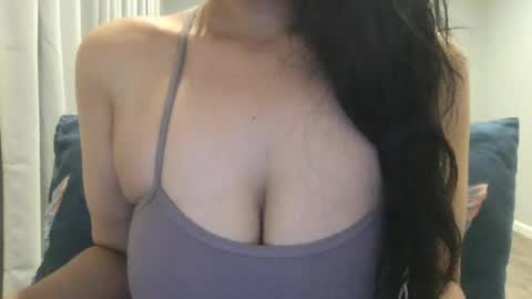 xsweetsaraxx online show from July 3, 3:23 am