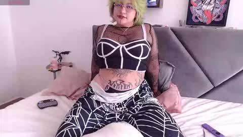 xxgreengoodxx online show from February 5, 7:06 pm