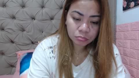Snapshot of xxkryzelxx chatting on February 21, 5:31 pm Dhel online show from February 21, 5:31 pm