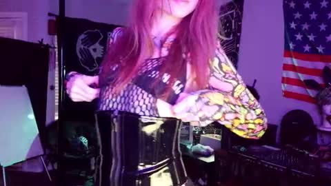 Lilith online show from June 20, 2:59 am