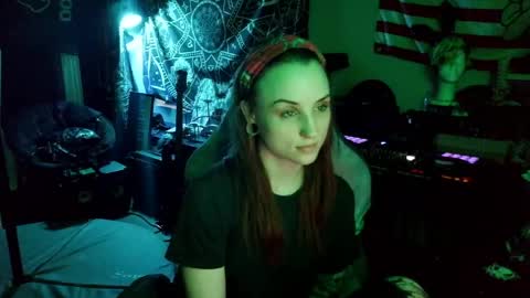 Lilith online show from May 1, 2:37 am