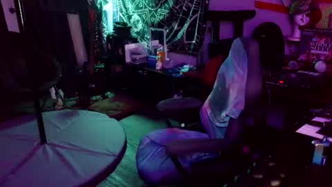 Lilith online show from July 12, 3:29 am
