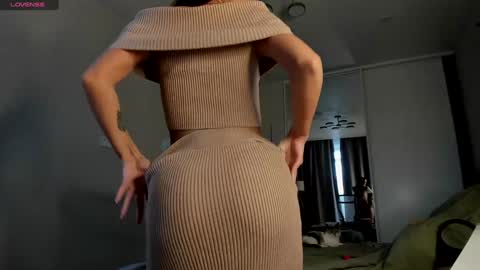 Snapshot of xxx_leila chatting on March 11, 7:35 am xxx_leila online show from March 11, 7:35 am