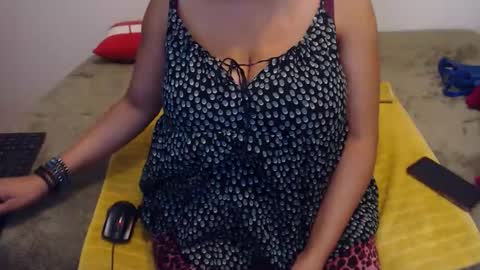 Ayanda online show from February 17, 4:28 pm