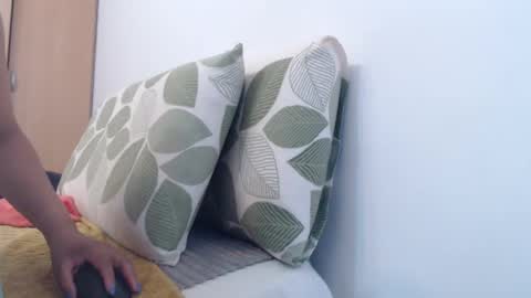 Ayanda online show from February 26, 11:32 am