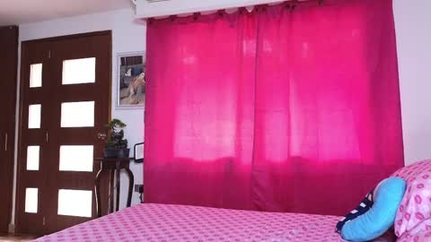 xxxtatianabustyxxx online show from April 28, 1:04 pm