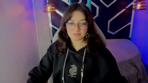 xyra_shimizu online show from April 15, 1:00 pm