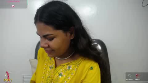 yazhini online show from April 28, 11:47 am