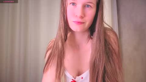 Snapshot of yana_squrel_22 chatting on October 11, 2:09 pm Yana  online show from October 11, 2:09 pm