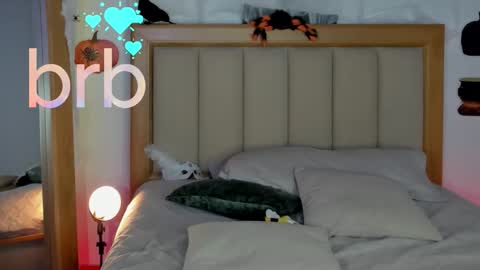 YANDRA CELIS online show from October 29, 2:38 am