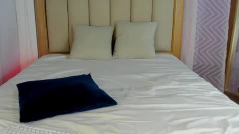 YANDRA CELIS online show from February 5, 9:29 pm