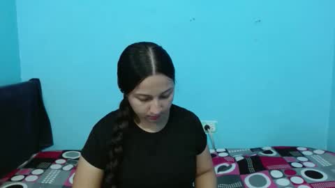 yara_breeze online show from May 27, 1:57 am
