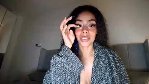 yasmingarcia online show from November 24, 2:08 pm