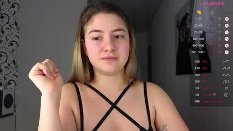 Yasyaa  online show from December 29, 3:00 am