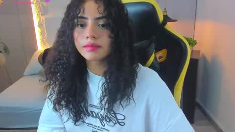 yaya23x online show from September 13, 4:15 pm