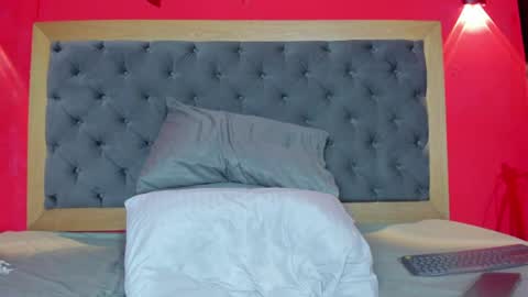 YAYA online show from August 7, 4:41 am