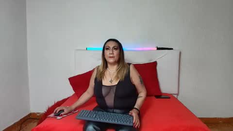 yayita online show from October 1, 3:06 pm